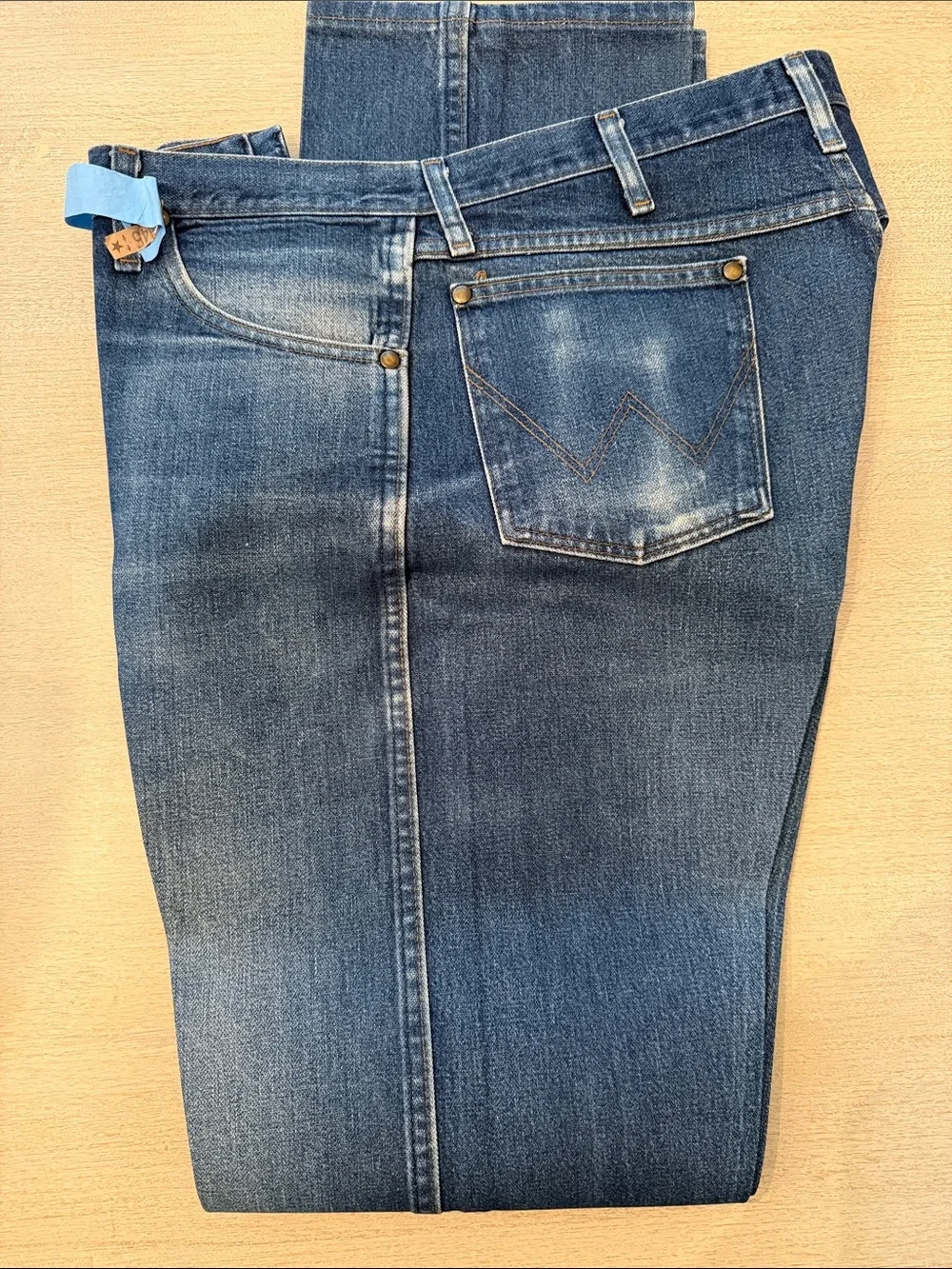 Wrangler Medium Blue Straight-Leg Men’s Jeans